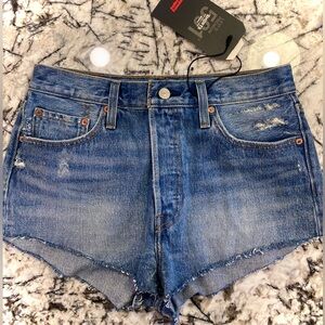 Women’s High-rise, super-short, 501 Levi’s denim shorts
